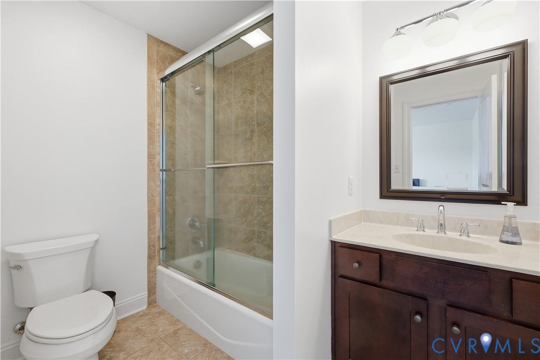 14849 Elliot Ridge Way, Glen Allen, VA 23059 Bedroom 3 Full Bathroom