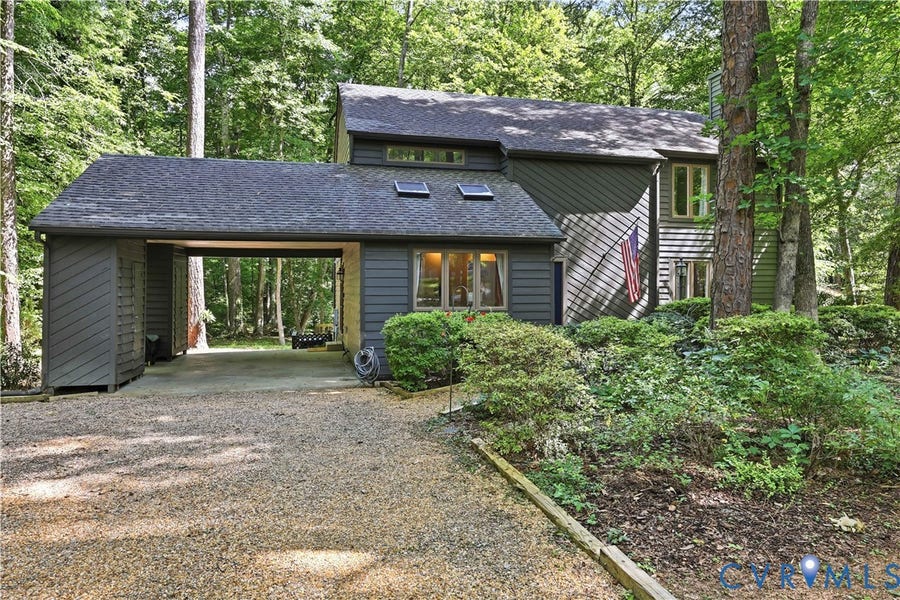Property photo for 13622 Winterberry Ridge, Midlothian, VA