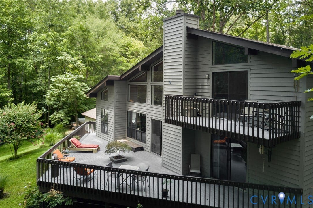 1474 Timber Ridge, Maidens, VA 23102 Multi-level contemporary exterior featuring extensive decking