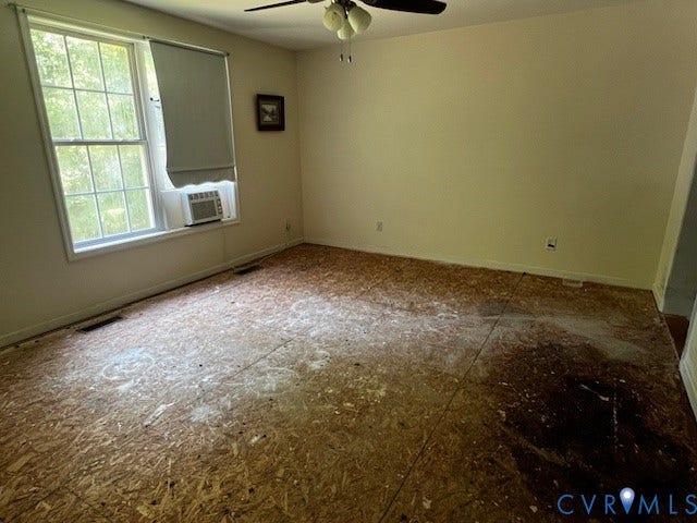 46 S Timber Tribe, Blue Water, Mineral, VA 23117 46 S Timber Tribe, Blue Water, Mineral, VA 23117