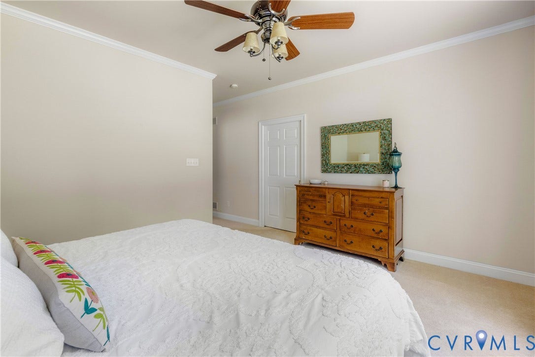 1st floor primary bedroom