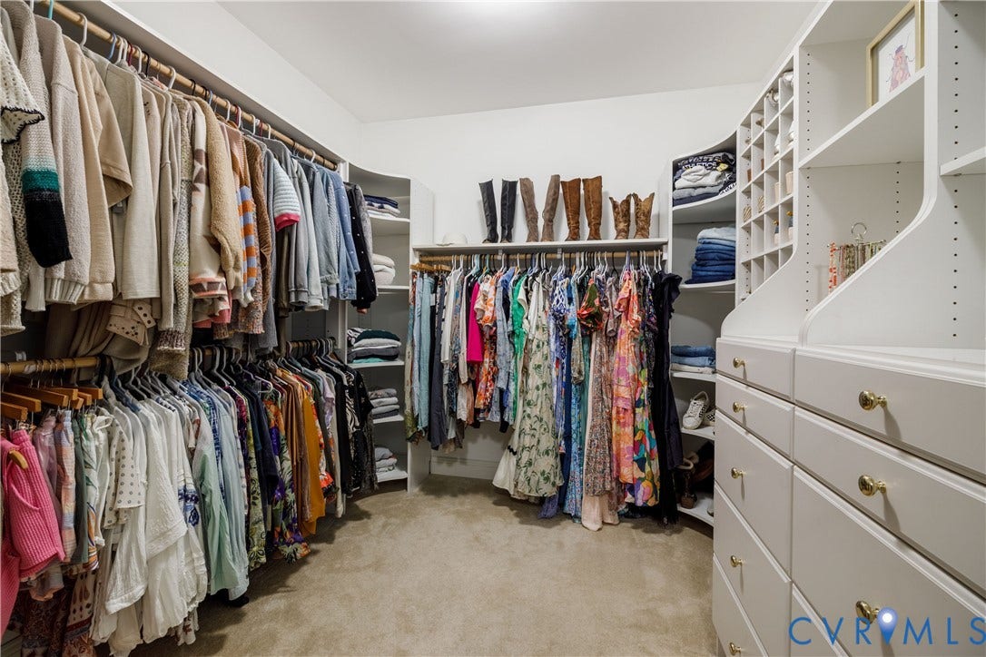 primary bedroom walk in closet