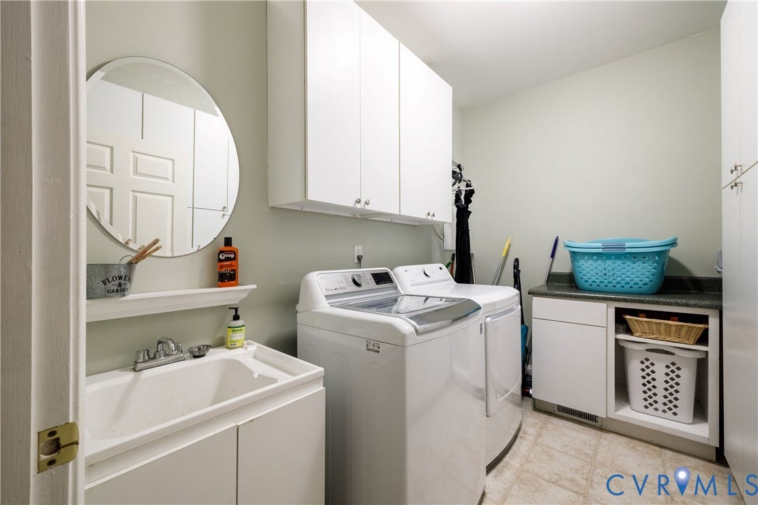 1st floor laundry