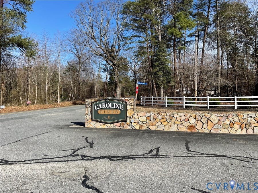 Property photo for 868 Bowling, Ruther Glen, VA