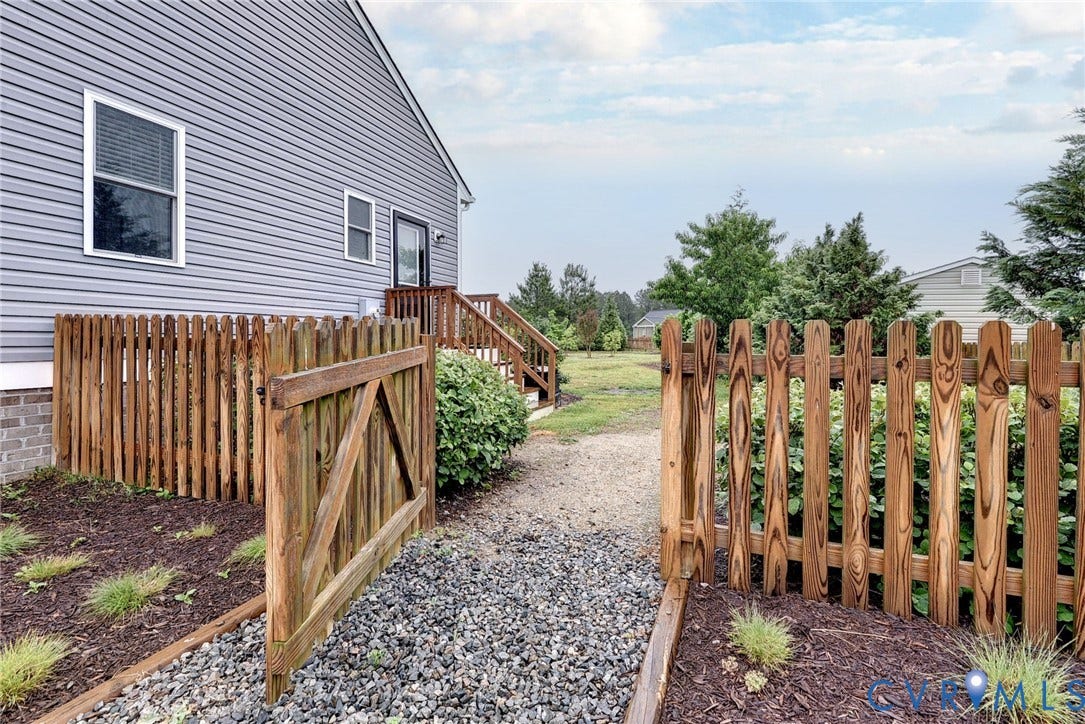 8904 Rock Cedar Road, New Kent, VA 23124 8904 Rock Cedar Road, New Kent, VA 23124