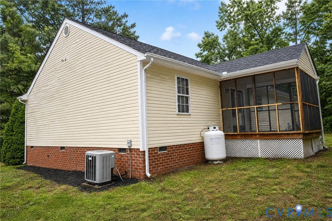 3811 West Street, Chester, VA 23831 3811 West Street, Chester, VA 23831