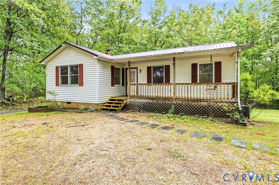 Property photo for 3220 Greenway Road, Gladstone, VA