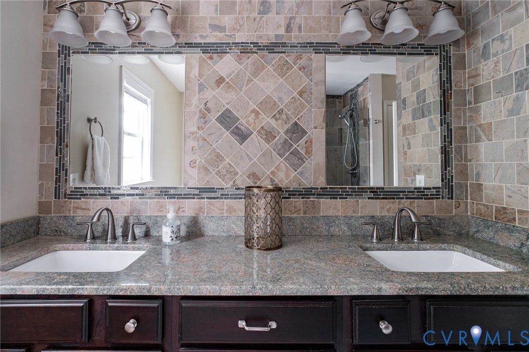 10517 Park Tree Place, Mountain Glen/ Glen Allen, Glen Allen, VA 23060 Dual vanity with undermount sinks and granite countertops