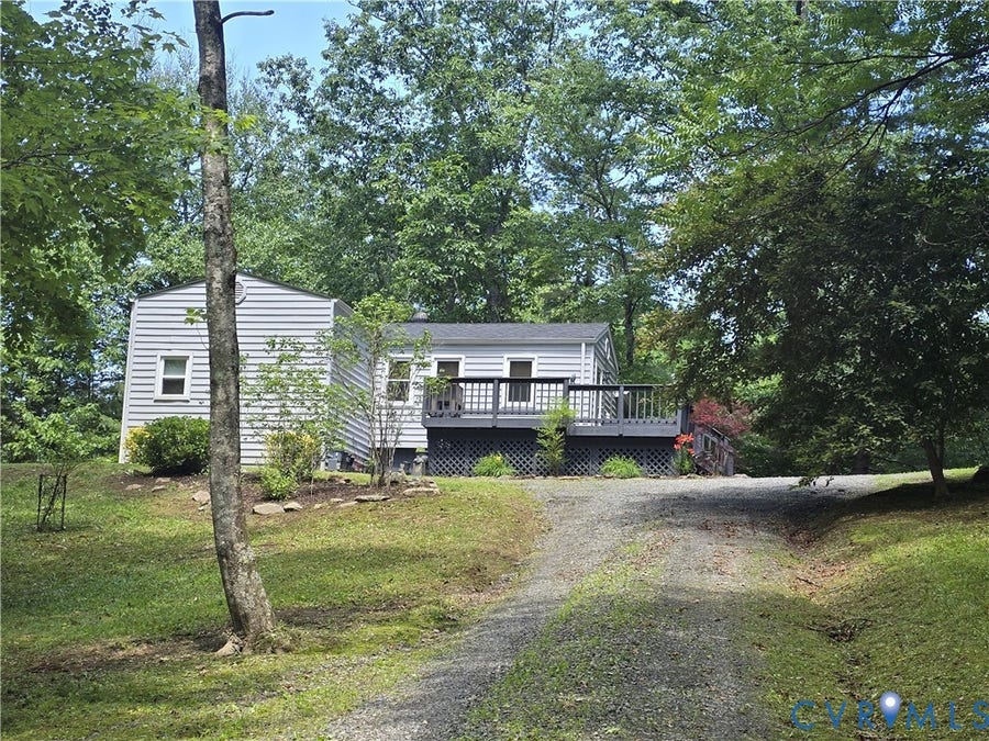 Property photo for 43 Glenn Road, Stanardsville, VA