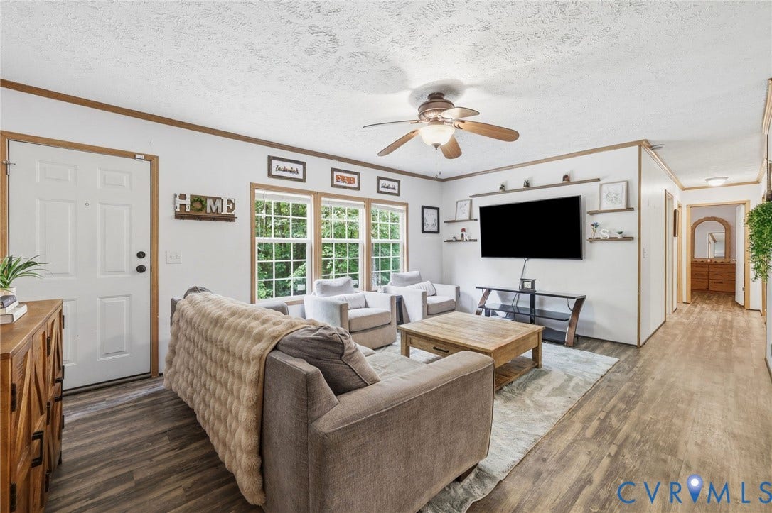24140 Genito Road, Amelia, VA 23002 24140 Genito Road, Amelia, VA 23002