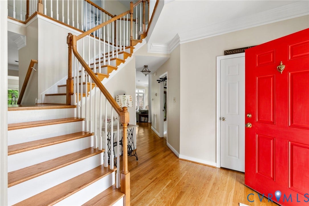12028 Bennett Court, Glen Allen, VA 23059 split staircase, 1/2 bath 2 story foyer
