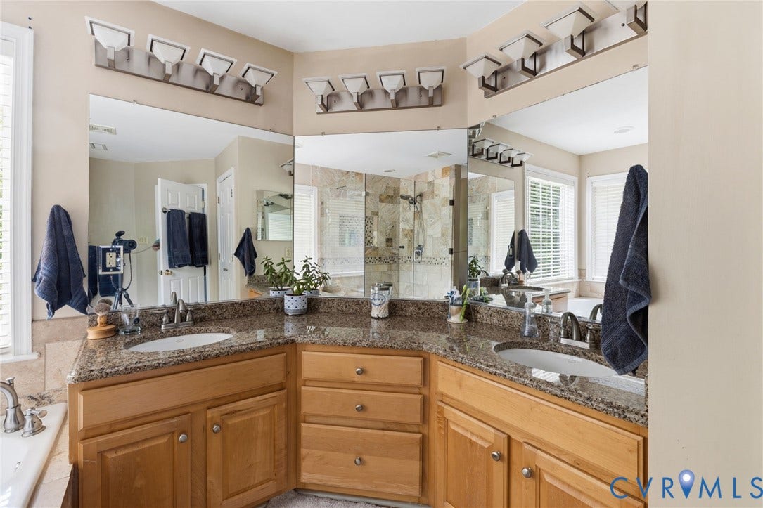 12028 Bennett Court, Glen Allen, VA 23059 primary ensuite bath