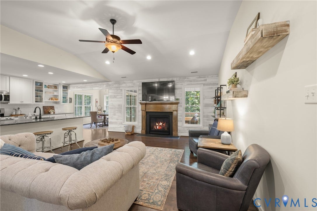 2803 Preston Park Way, Preston Park, Sandy Hook, VA 23153 Open and spacious famliy room with wood floors, gas fireplace, great views of the backyard, and open the the kitchen.