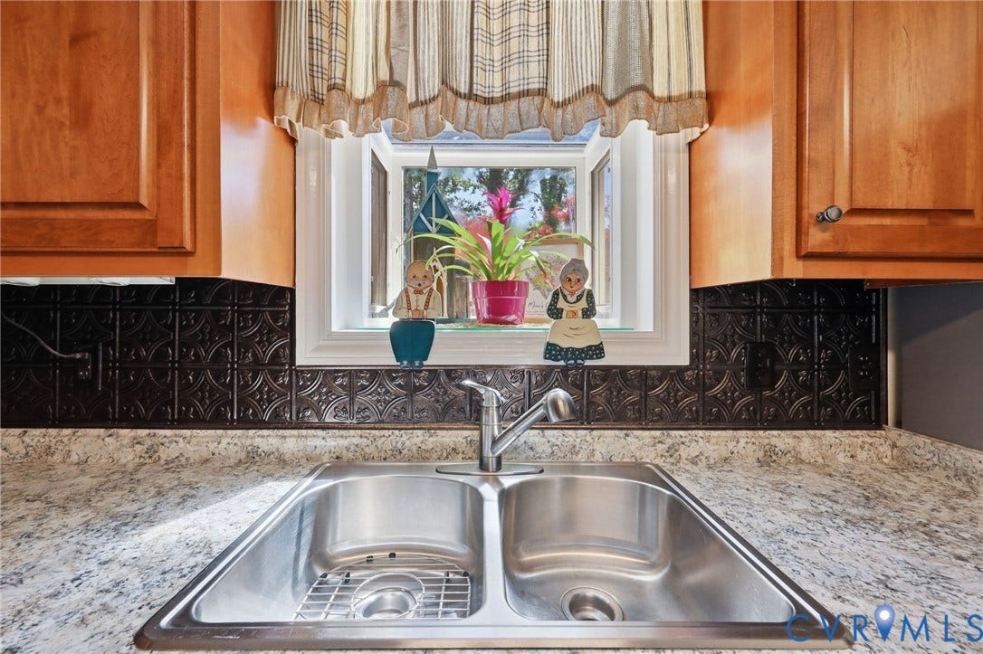 11200 Surry Road, Chester, VA 23831 11200 Surry Road, Chester, VA 23831