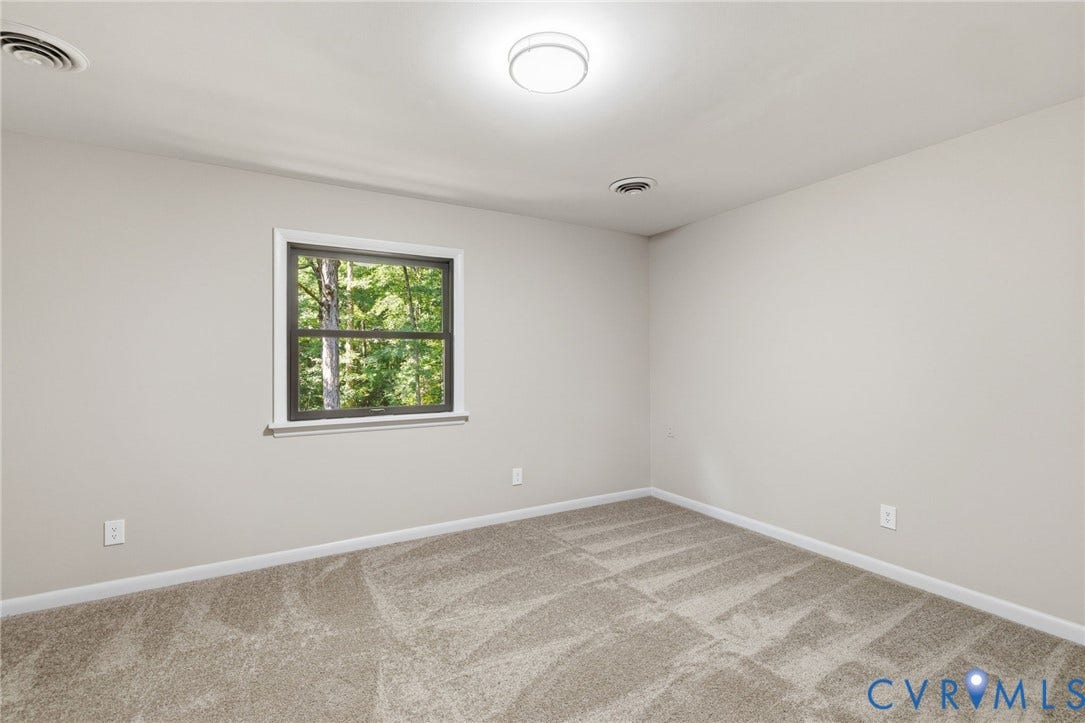 12319 Doe Crossing Lane, Doe Crossing, Glen Allen, VA 23059 1st floor bedroom