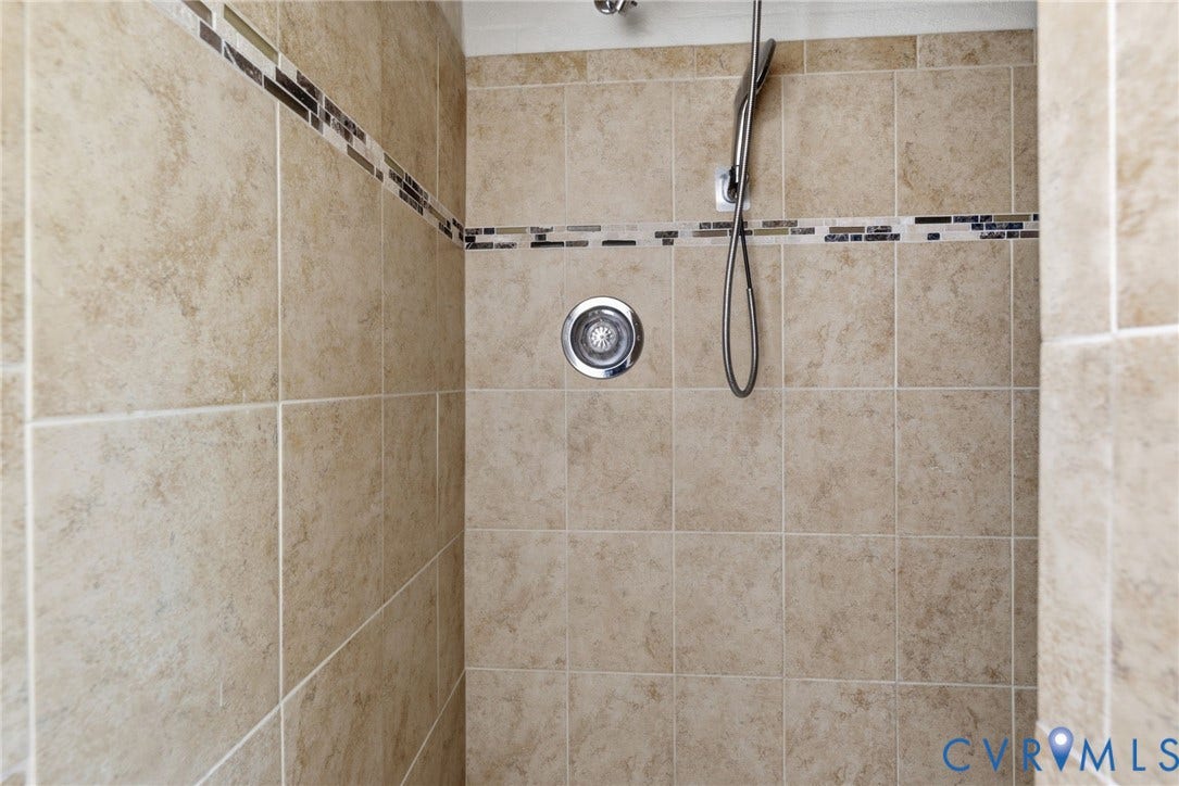 12319 Doe Crossing Lane, Doe Crossing, Glen Allen, VA 23059 Basement Full bathroom