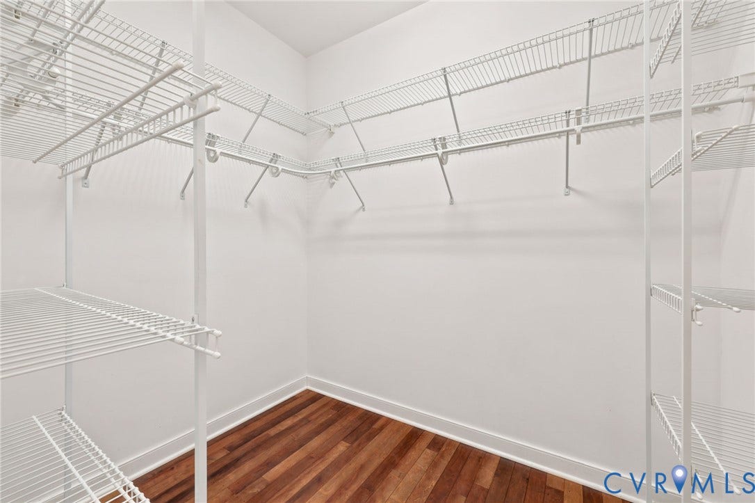 4701 Regal Oaks Road, Glen Allen, VA 23059 Two large walk-in closets provide plenty of space