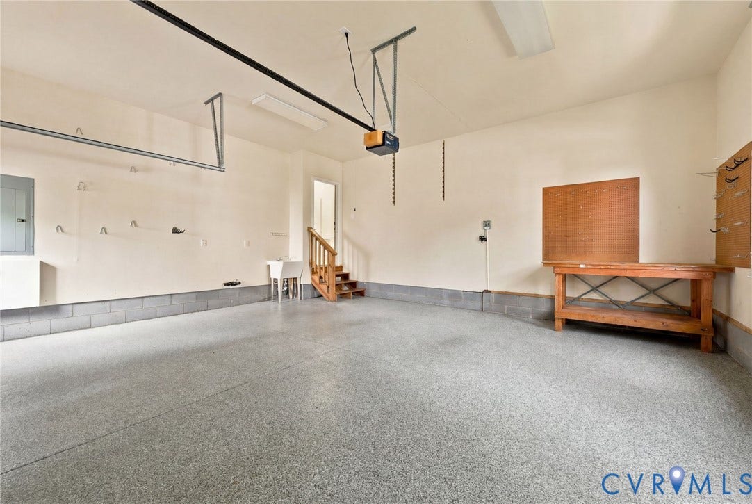 4701 Regal Oaks Road, Glen Allen, VA 23059 Notice the epoxy flooring and spacious parking area