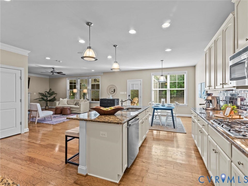 1524 Montcroft Way, Hallsley, Midlothian, VA 23112