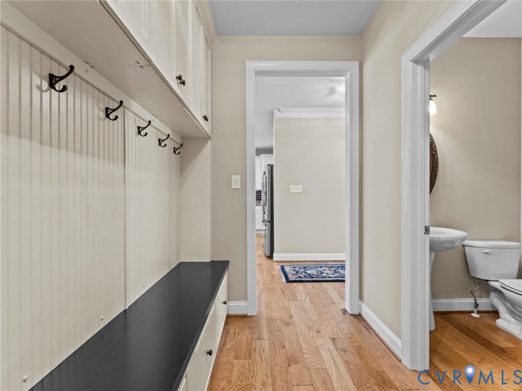 Drop zone w/ custom built ins