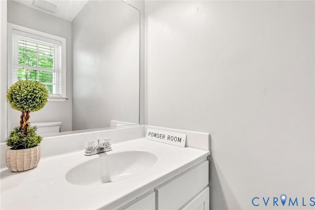 501 Bent Creek Lane, Bent Creek, Bumpass, VA 23024 Downstairs half bath