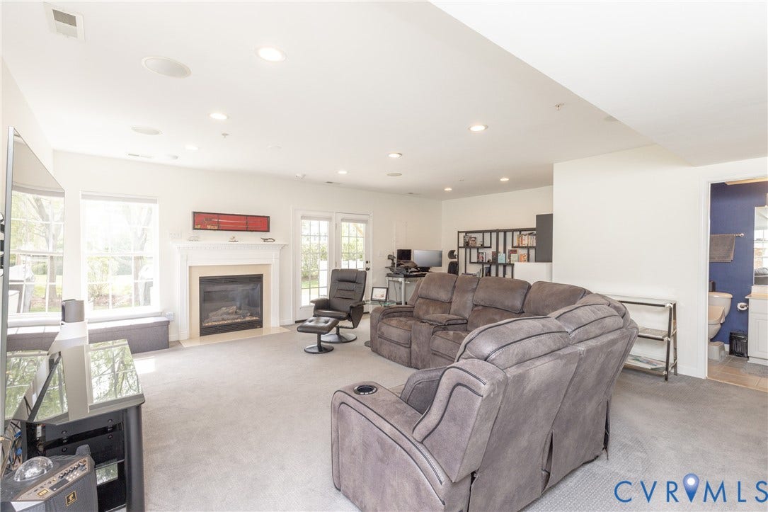 2816 Murano Way, Glen Allen, VA 23059 2816 Murano Way, Glen Allen, VA 23059