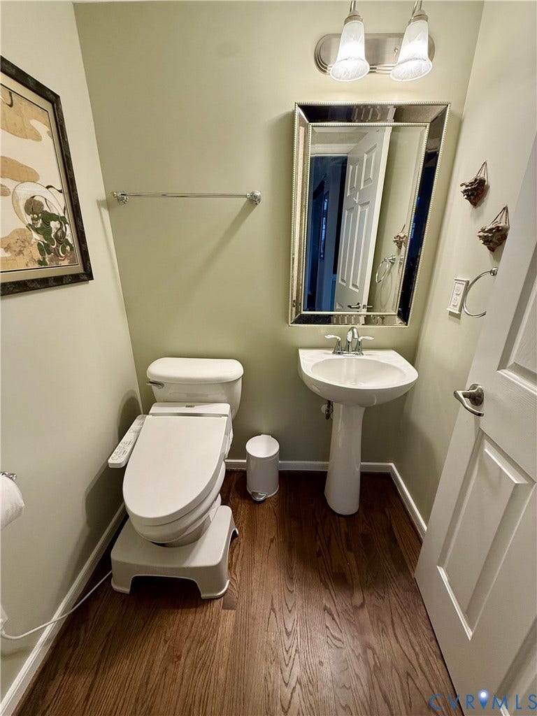 2816 Murano Way, Glen Allen, VA 23059 Half Bath
