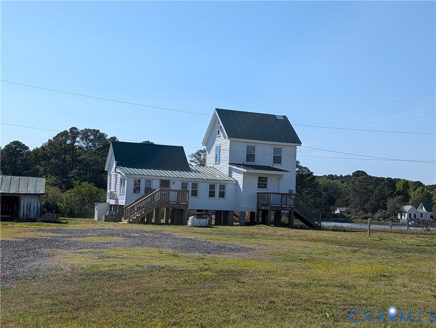 Property photo for 366 Dyers Creek Road, New Point, VA