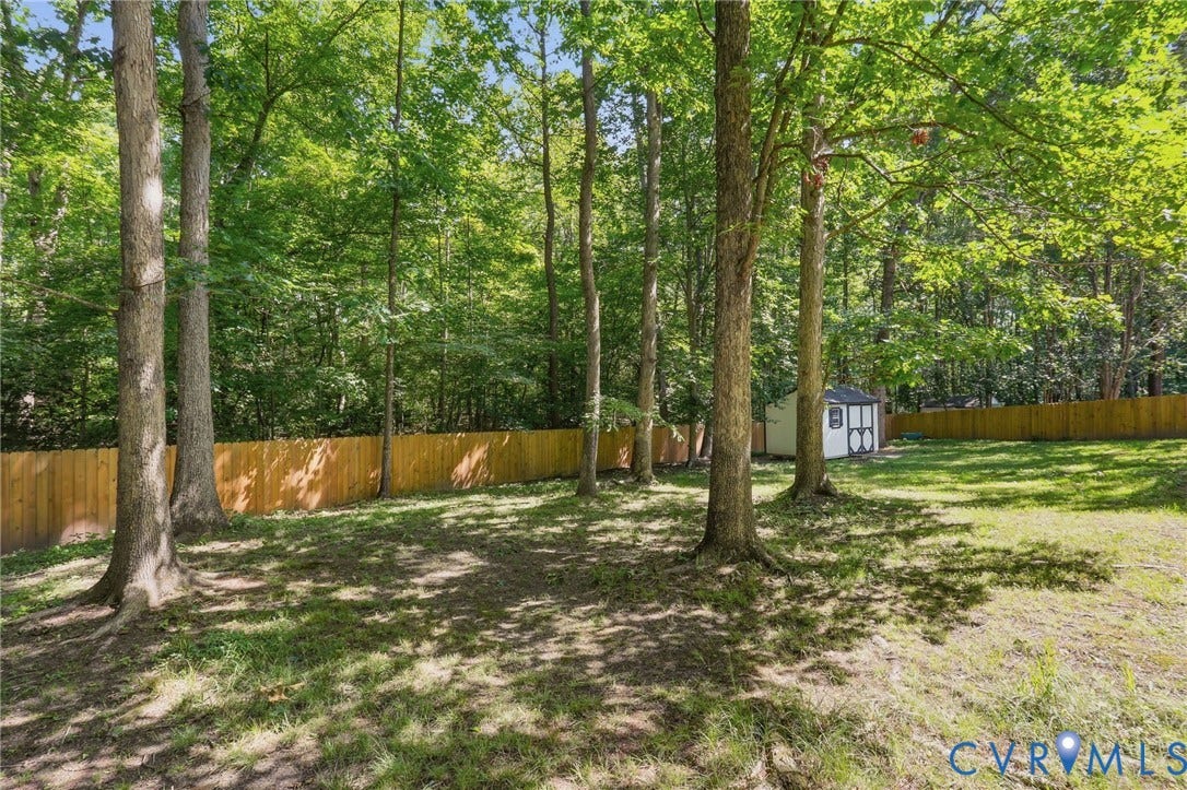 5629 Darrel Lake Court, Glen Allen, VA 23060 Fully fenced rear yard