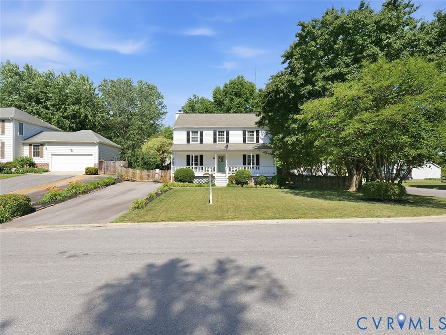 Property photo for 9549 Benbow Road, North Chesterfield, VA
