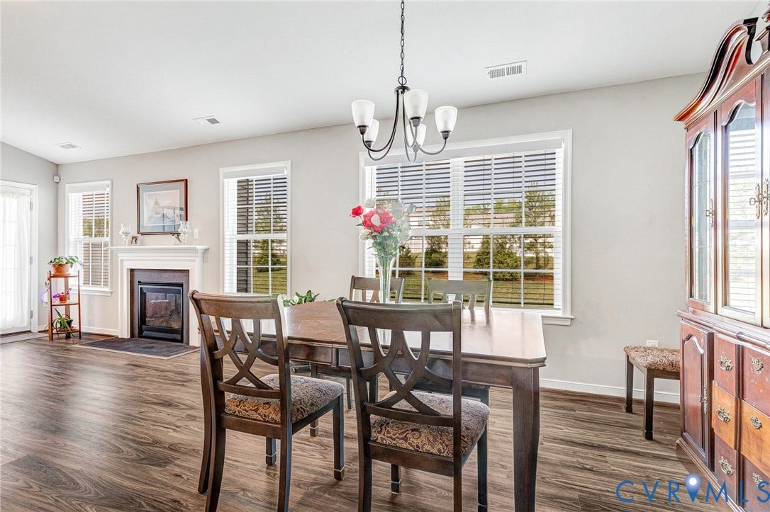 302 Wendenburg Terrace, Aylett, VA 23009 Eat-in Dining