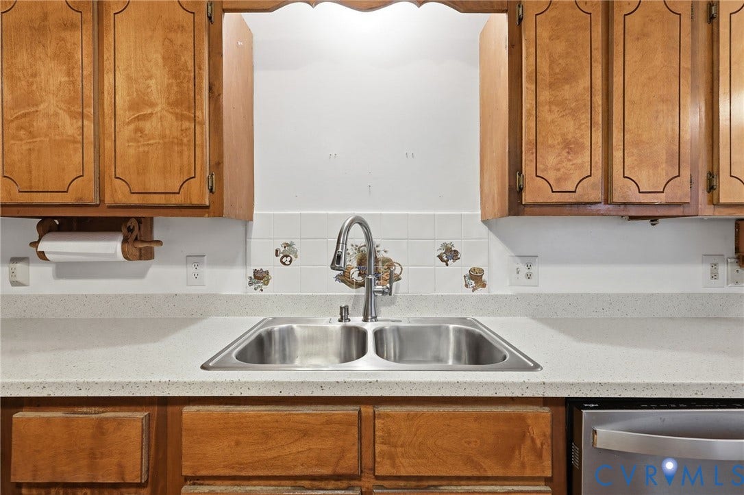 10515 Gladfelter Road, Glen Allen, VA 23059 10515 Gladfelter Road, Glen Allen, VA 23059