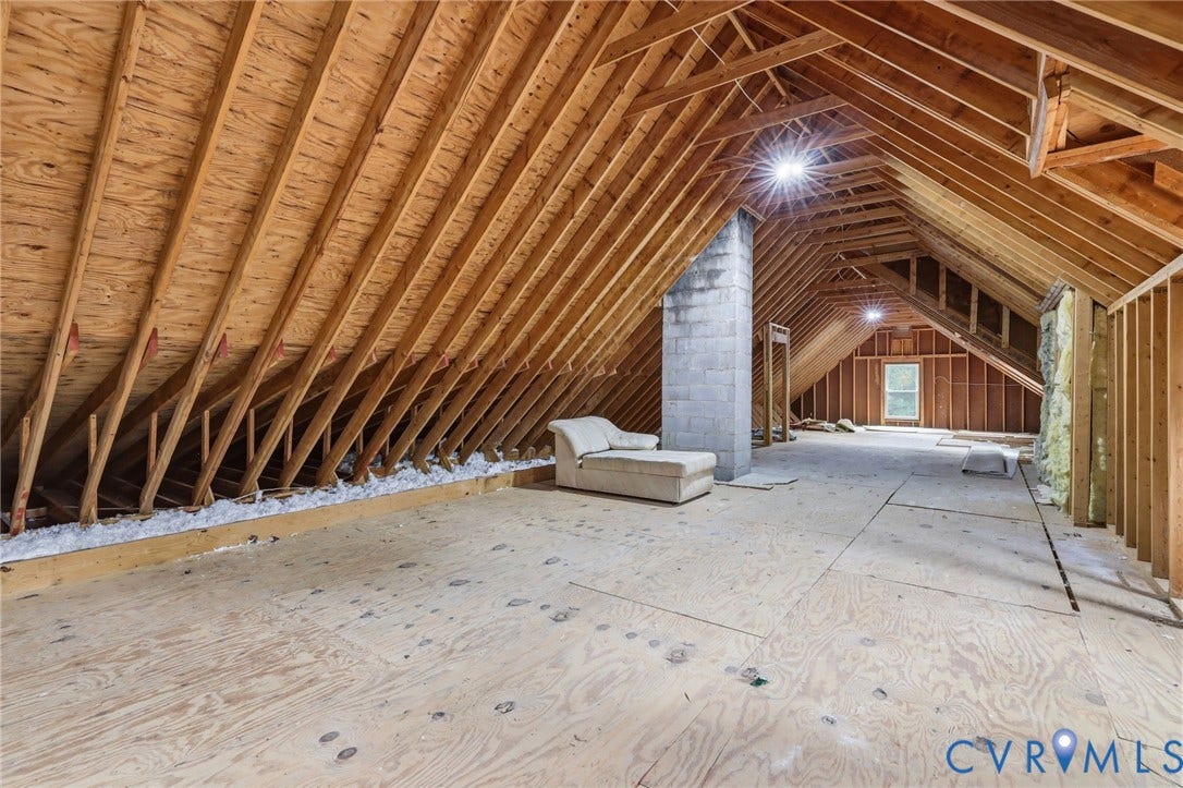 10515 Gladfelter Road, Glen Allen, VA 23059 10515 Gladfelter Road, Glen Allen, VA 23059