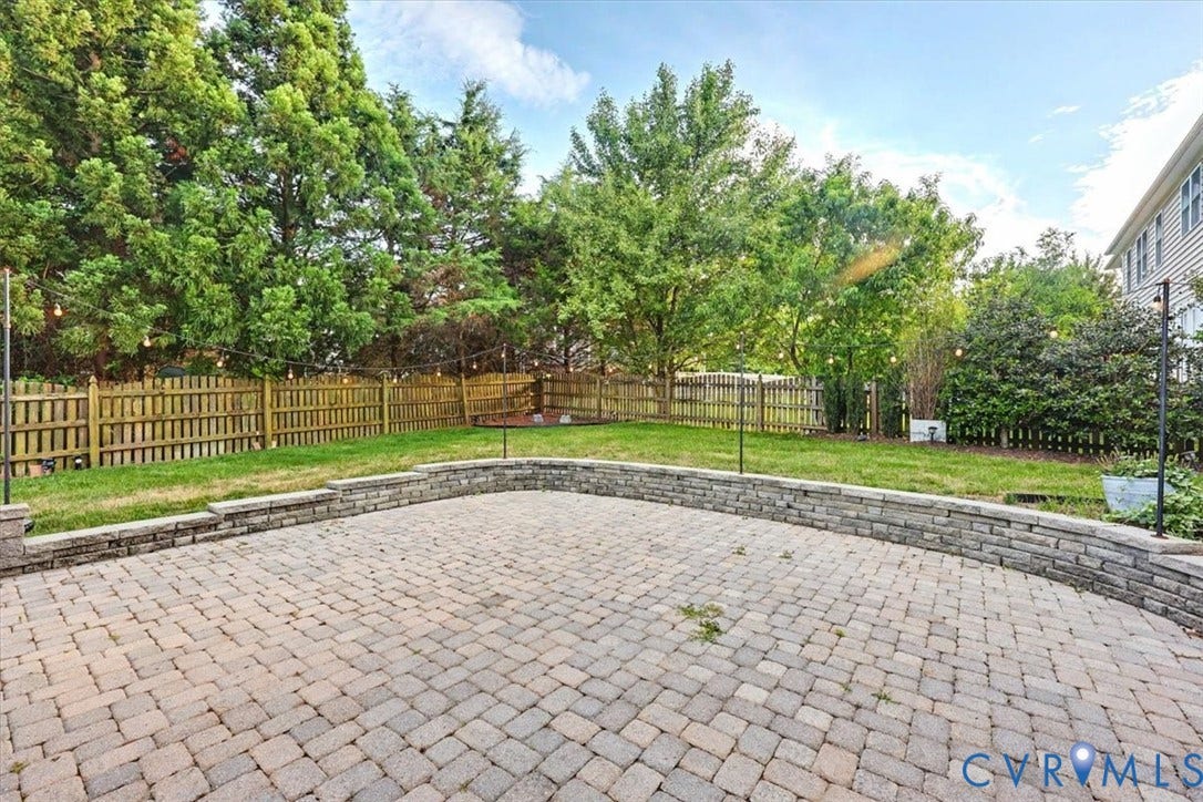 5905 Covington Hills Lane, Nuckols Road Corridor, Glen Allen, VA 23059 Patio perfect for entertaining.