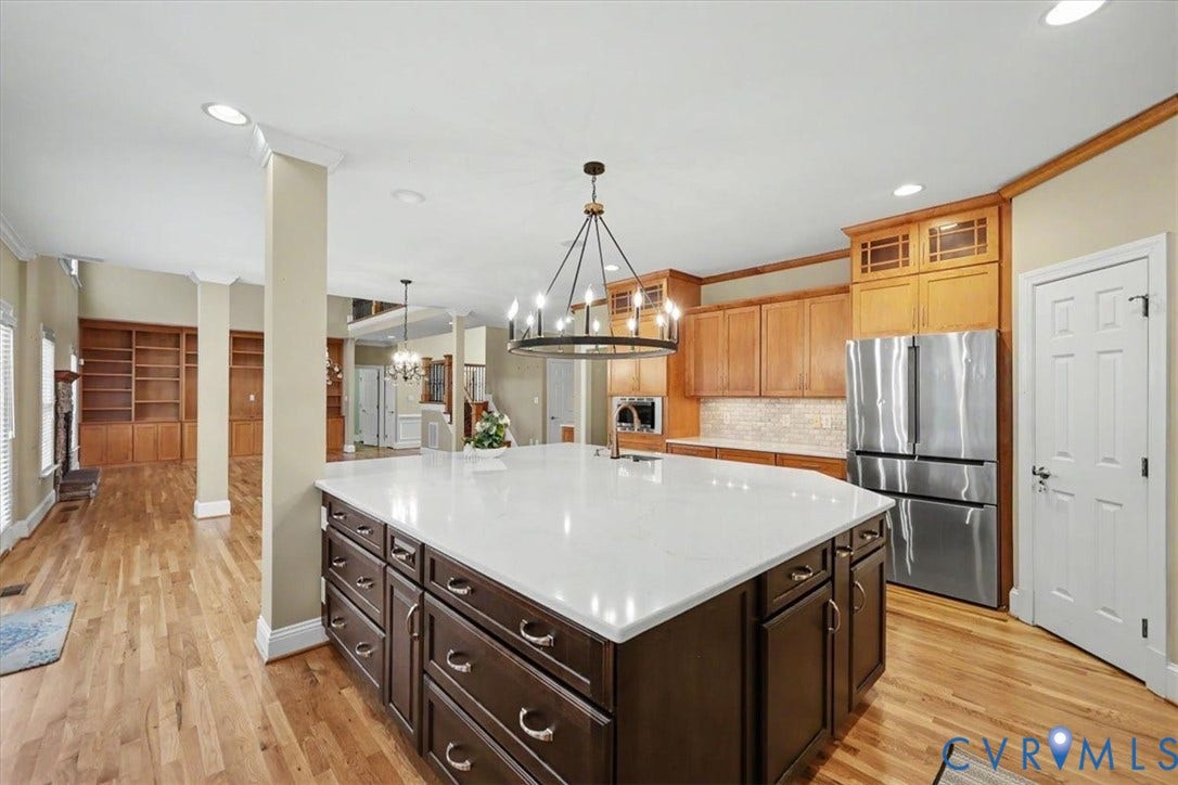 5905 Covington Hills Lane, Nuckols Road Corridor, Glen Allen, VA 23059 Dream kitchen with this oversized beautiful island.