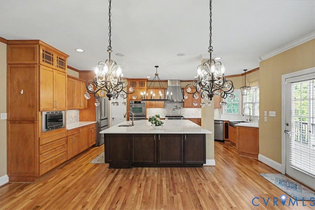 5905 Covington Hills Lane, Nuckols Road Corridor, Glen Allen, VA 23059 Renovated kitchen with new cabinets and quartz countertops.