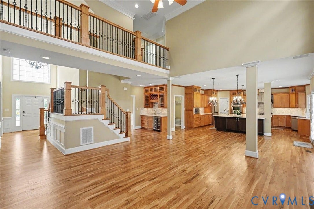 5905 Covington Hills Lane, Nuckols Road Corridor, Glen Allen, VA 23059 2 story family room with lots of light.