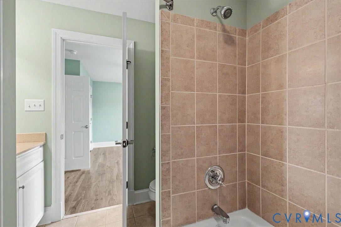 5905 Covington Hills Lane, Nuckols Road Corridor, Glen Allen, VA 23059 2nd floor private full bathroom attached to bedroom.
