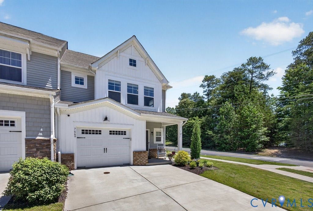 7669 Leeds Castle Lane, Maidstone Village Townhomes, New Kent, VA 23124 Corner Lot, Concrete Driveway, Porch