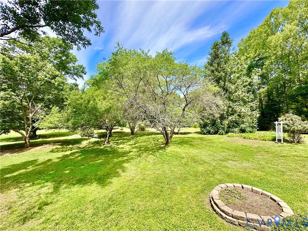 4352 Pierce Road, Powhatan, VA 23139 4352 Pierce Road, Powhatan, VA 23139