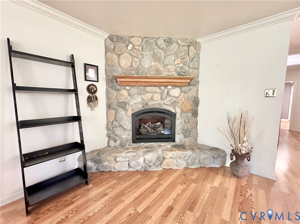 4352 Pierce Road, Powhatan, VA 23139 4352 Pierce Road, Powhatan, VA 23139