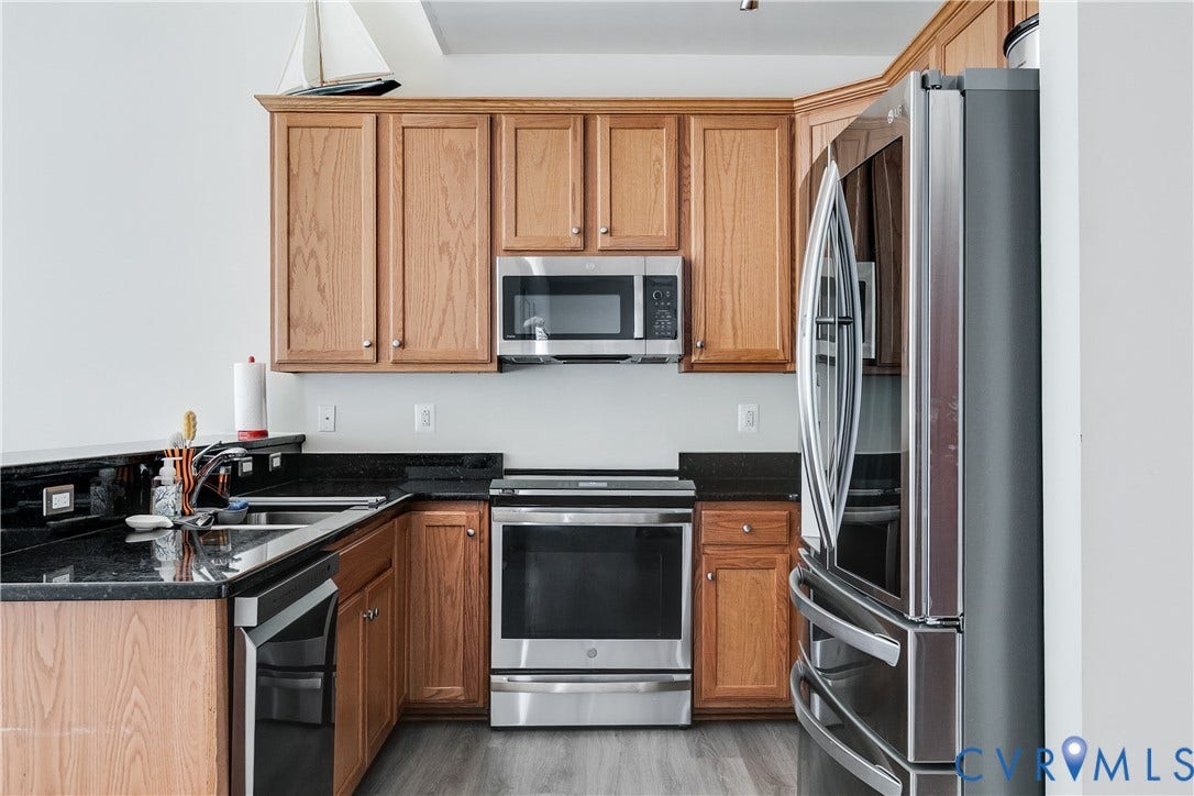 2244 Thomas Kenney Drive, Henrico, VA 23060 Kitchen