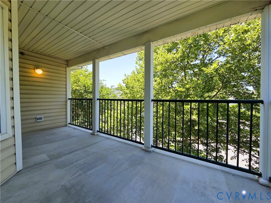 9300 Baffy Court, #K, Glen Allen, VA 23059 Balcony
