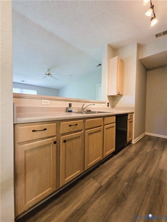 9300 Baffy Court, #K, Glen Allen, VA 23059 Galley Kitchen