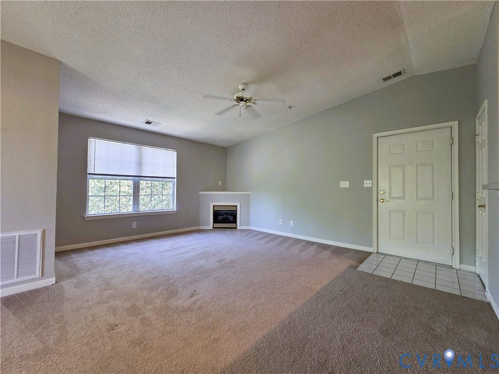 9300 Baffy Court, #K, Glen Allen, VA 23059 Living Room