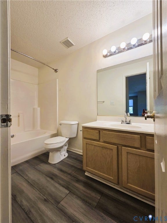 9300 Baffy Court, #K, Glen Allen, VA 23059 Bathroom