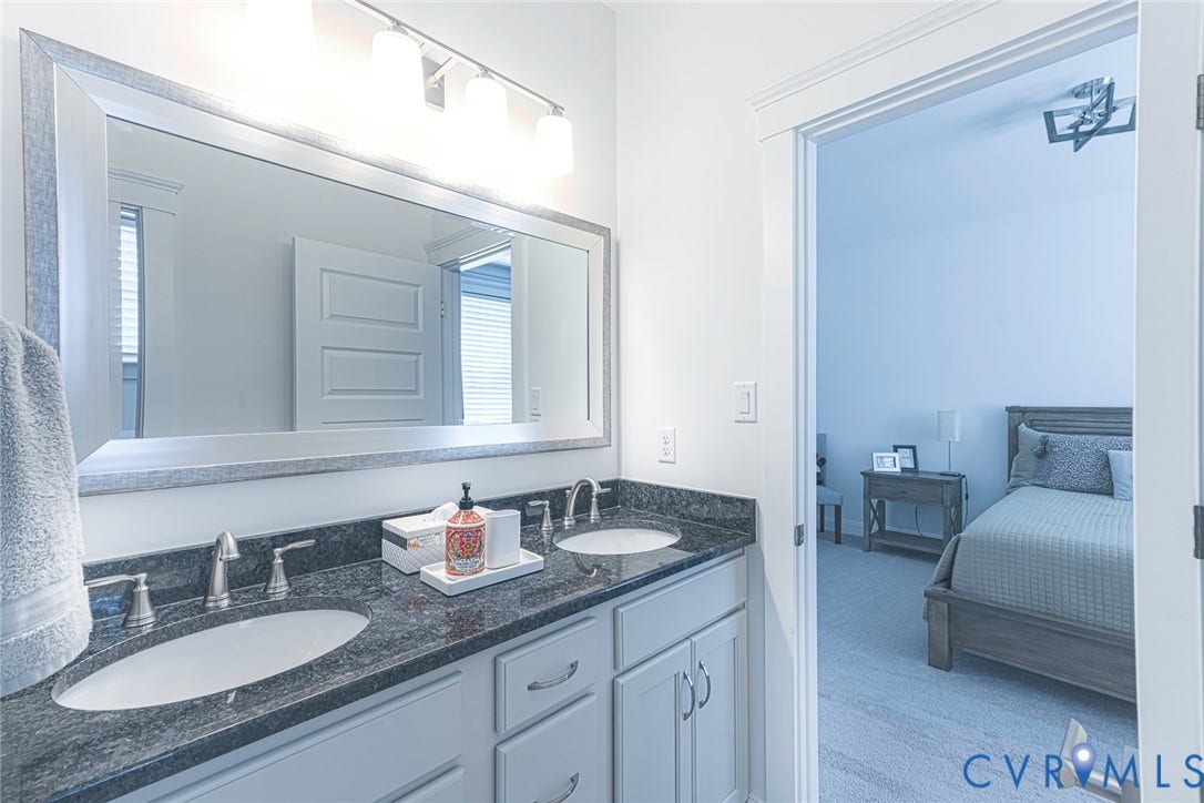 2112 Avada Drive, Newmarket Estates, Midlothian, VA 23112 Jack & Jill Bathroom between Br 3 & Br 4 with Granite Countertops and full bath
