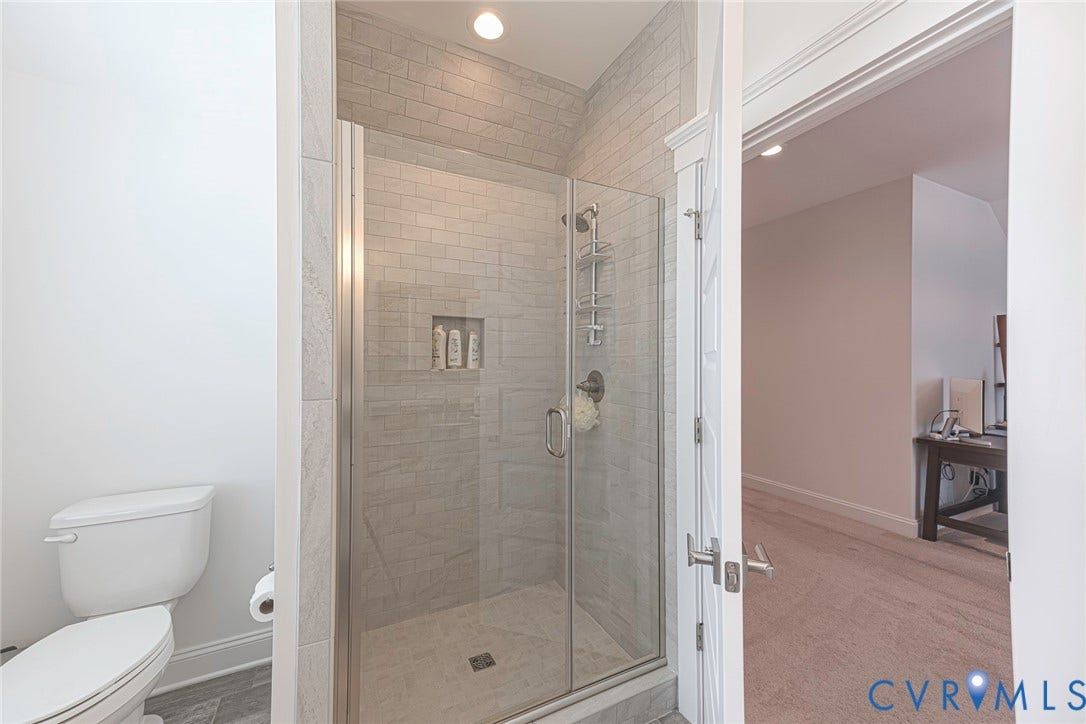2112 Avada Drive, Newmarket Estates, Midlothian, VA 23112 Primary Br 2 Ensuite Bathroom