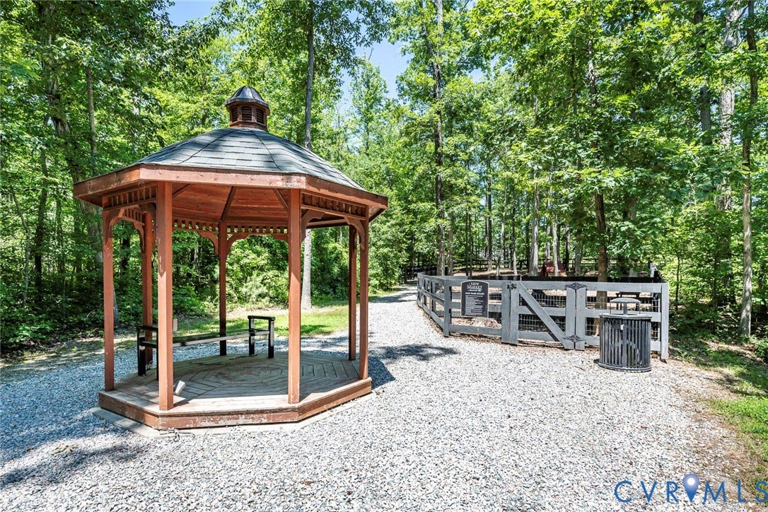 2112 Avada Drive, Newmarket Estates, Midlothian, VA 23112 Walking Path in Newmarket Community with Gazebo plus 2 Dog Parks one for smaller dogs and one for larger