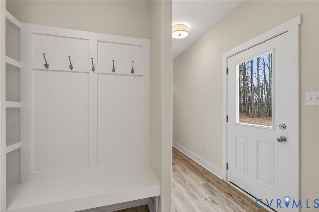 115 E Sunrise Drive, Warsaw, VA 22572